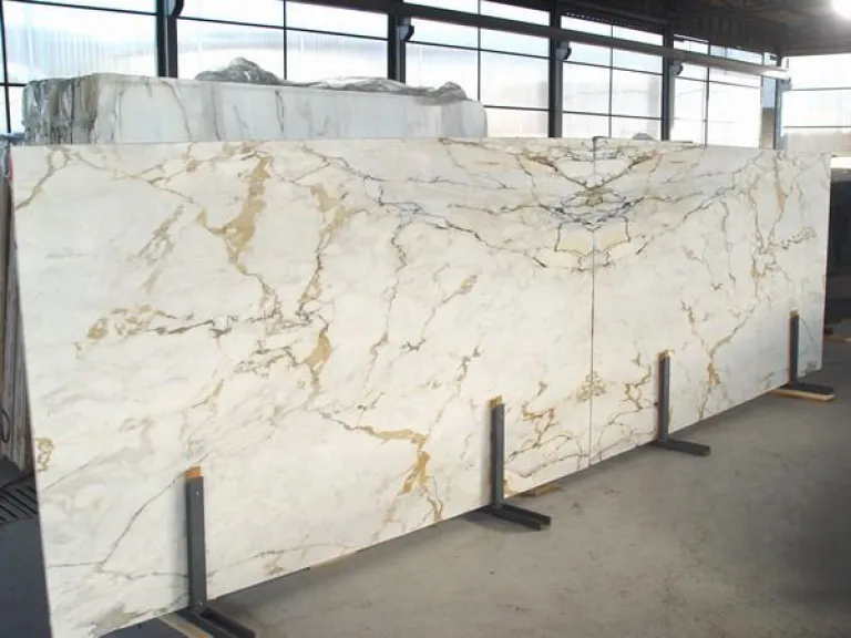 Pivotal information with regard to Calacatta gold marble Tiles